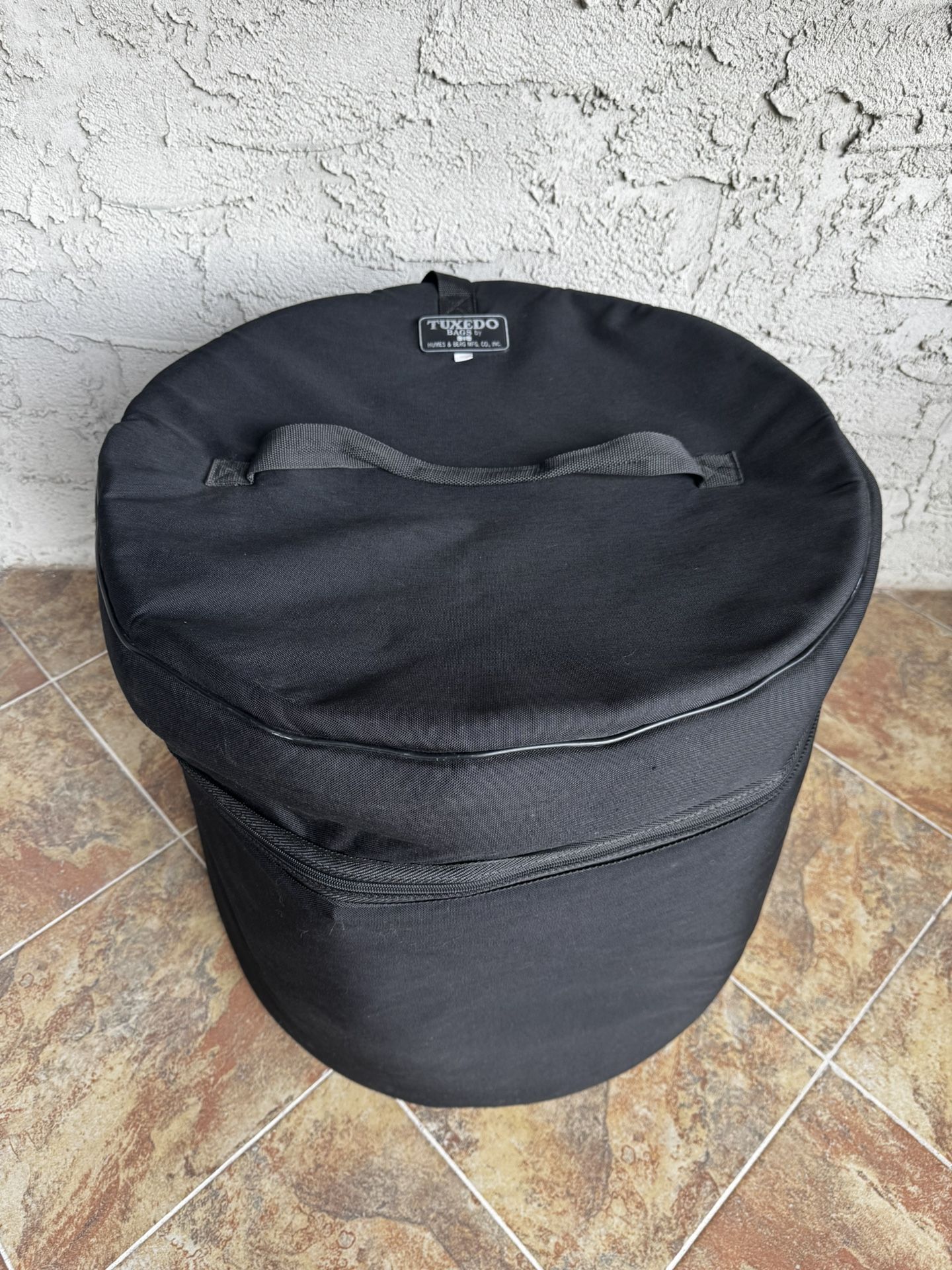 Humes & Berg Tuxedo 22x18 Drum Bag