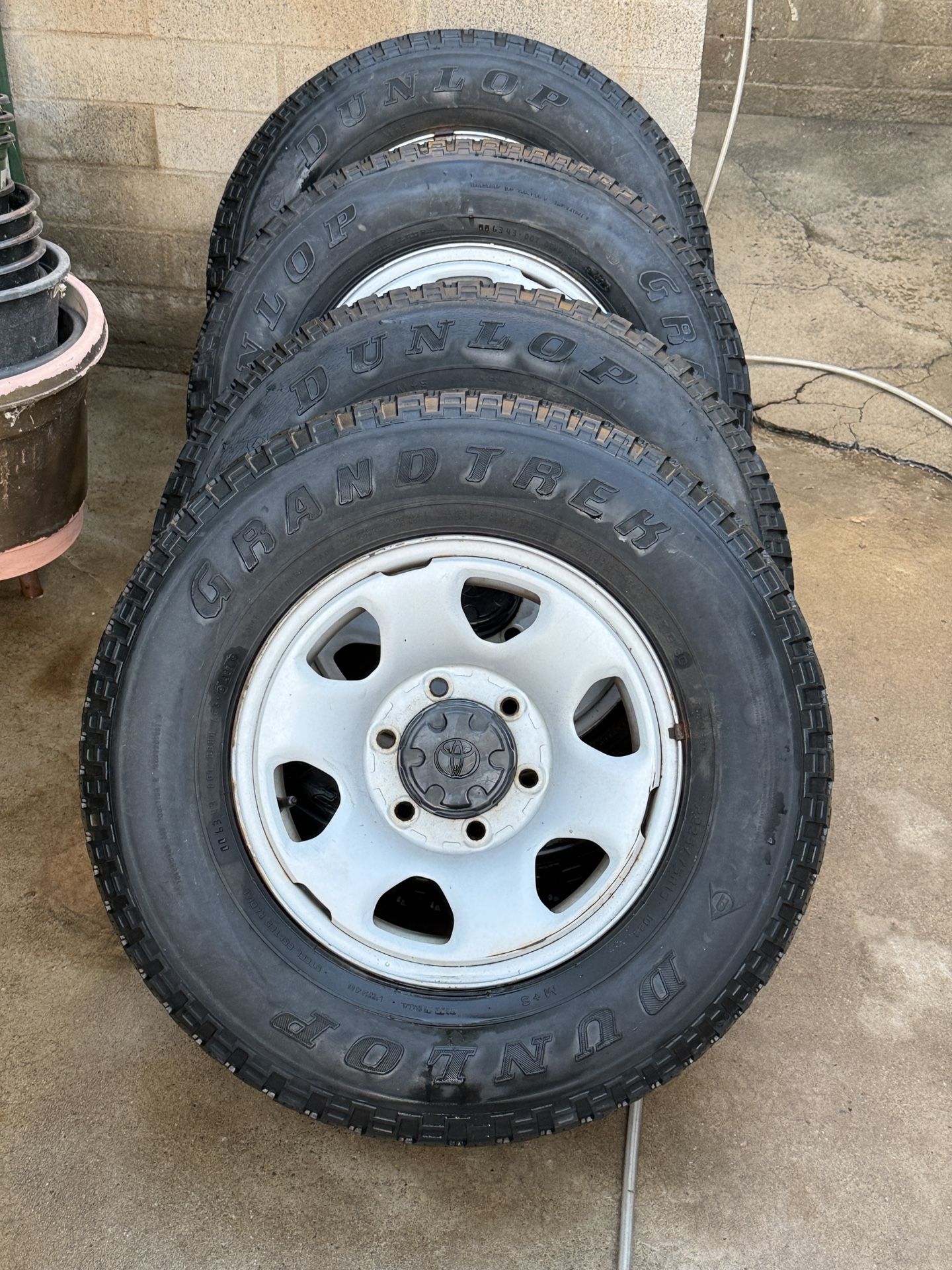 Tacoma Steel wheels w/ 225 75/ R 15 Dunlop Grandtrek Tires