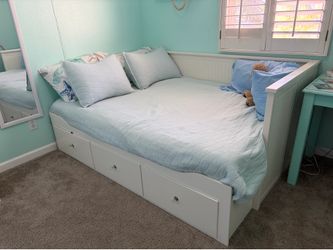 HEMNED IKEA bedroom set