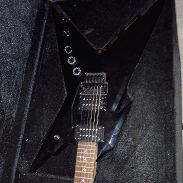 Dean Razorback Dimebag Darrell Pantera Electric Guitar with Floyd Trem. Including Peavy Amp And Cables Picks Tools Case And Othermp