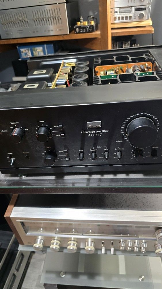 Vintage, Sansui AU-717 Integrated Amplifier.