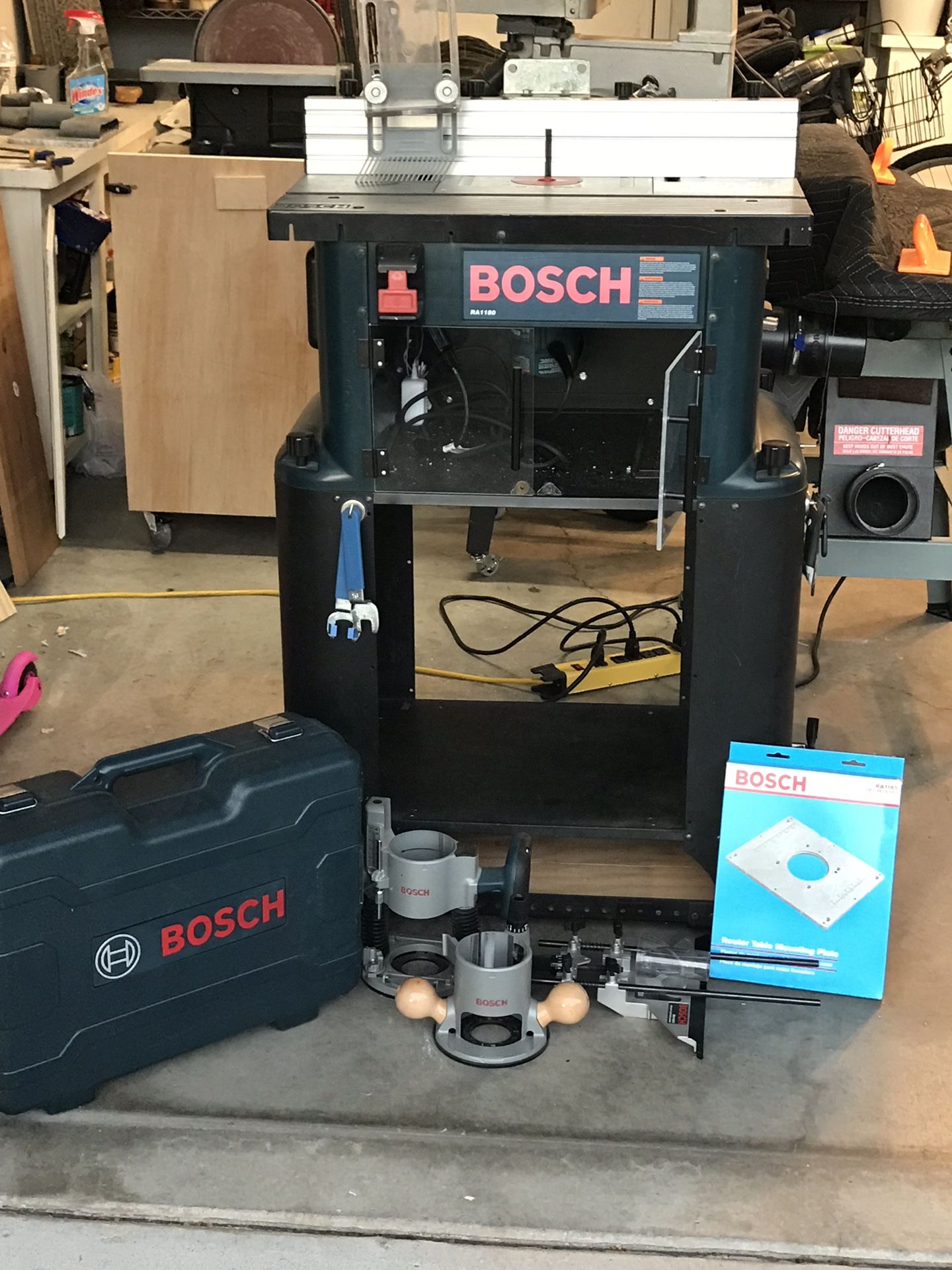 Bosch router store table ra1180