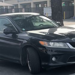 2014 Honda Accord w/leather and sunroof