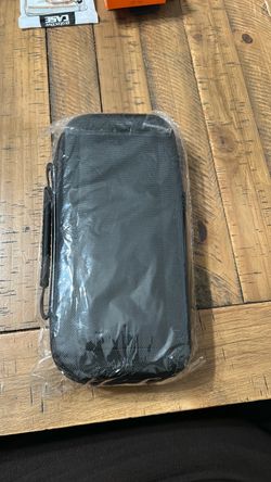 Carrying case switch 2