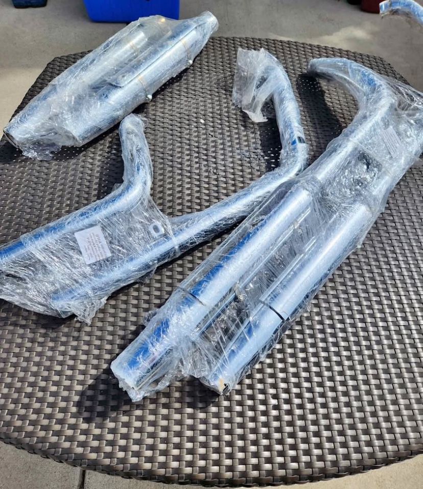 Harley Davidson 2005-2006 Softail Exhaust Pipes