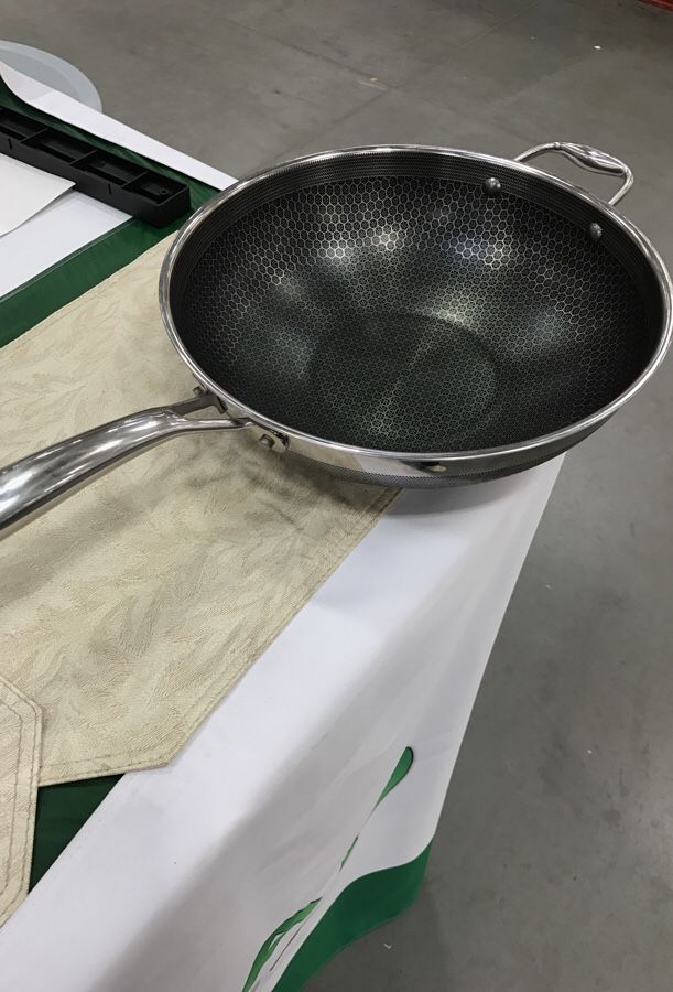 Hexclad Hybrid Cookware (Costco Special Event) 7 piece set for Sale in