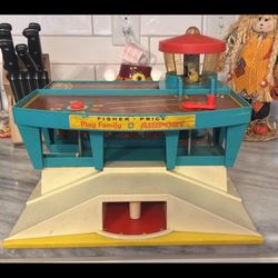 Vintage 1972 Fisher Price Little People Airport