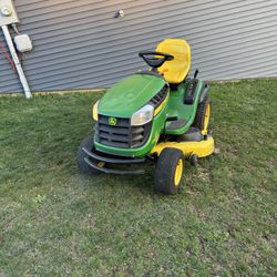 John Deere Tractor mower 