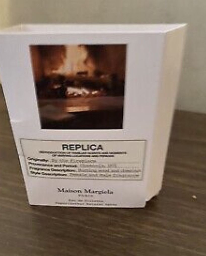 Replica By The Fireplace 1.2ml / Cologne Sample Wood Maison Martin Margiela New