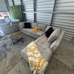 Sectional Sofa/ Couch DELIVERY AVAILABLE 