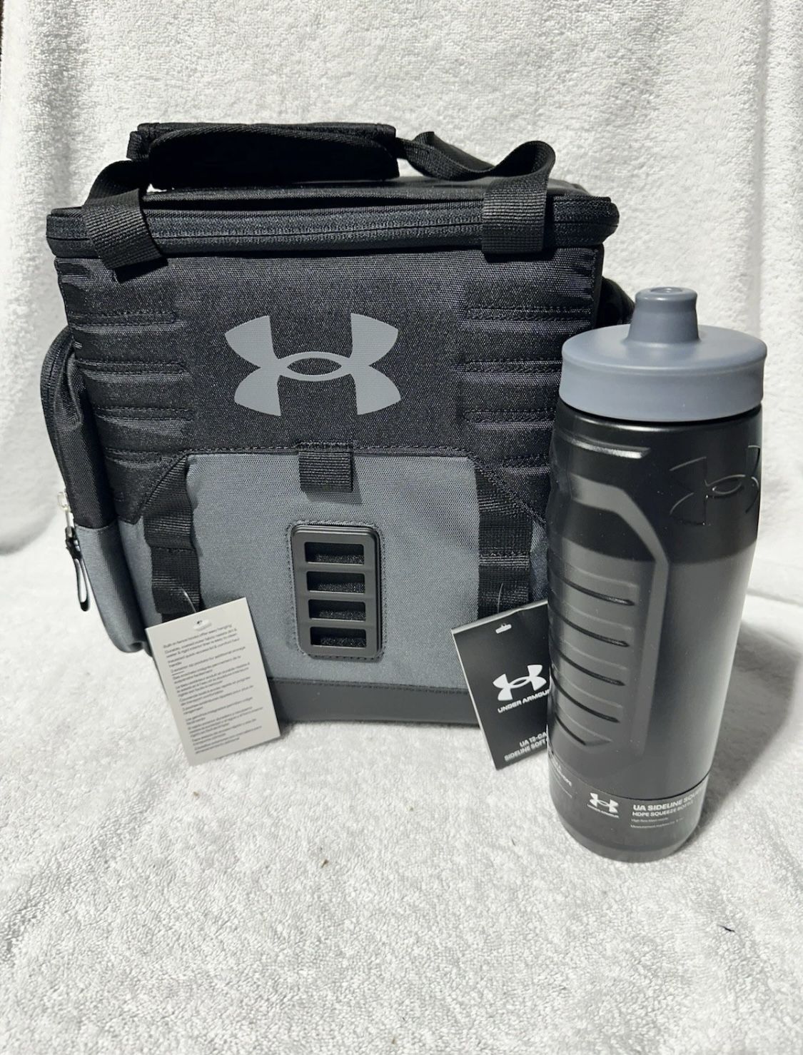 Under Armour 12 Can Sideline Soft Cooler & 32oz Squeeze Bottle New