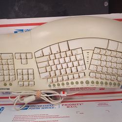 Microsoft Ergonomic Natural USB Keyboard Pro RT9403 Dell 90s Retro White ~ Good