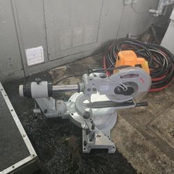 Sliding Mitor Saw