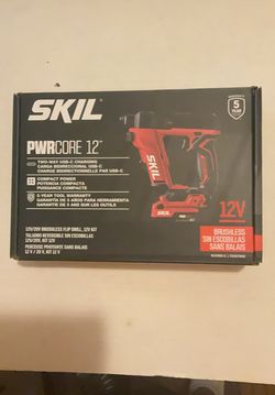 Brand New Skil Power Core 12 Brushless Flip Drill Battery 2.0 AH and Charger.       100 Firm on Price.     100 Firme en Precio.