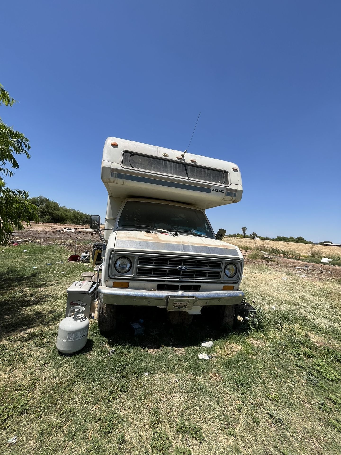 (DODGE WINNEBAGO 1980's) FORD WHOLE ROOM 1976) Rv Camper
