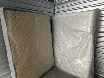 ESTATE SELL! ENTIRE STORAGE UNIT MUST GO THIS WEEK! ALL BRAND NEW ITEMS!