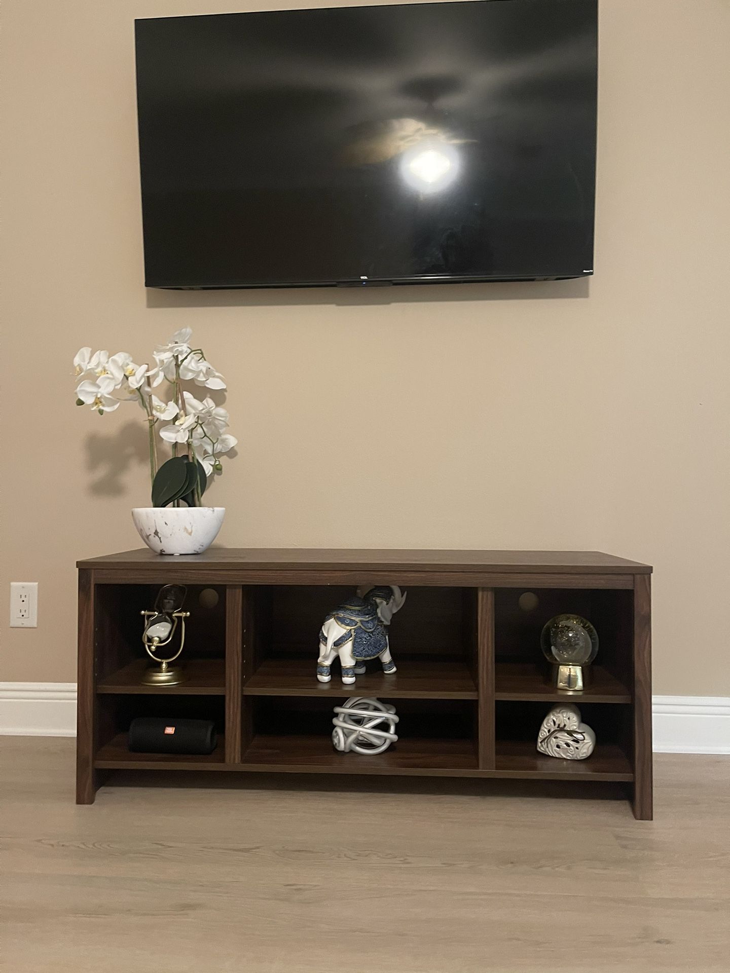 TV Stand, Up To 50"