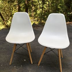 Two Mid-Century Style, Herman Miller Interpretation, Dining Chair, Chairs