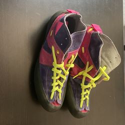 Merril Climbing Shoes