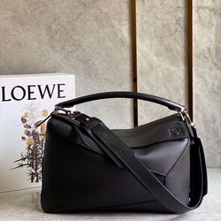 LOEWE Puzzle Bag  (Premium Soft Grained Calfskin Leather)