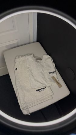 Essential Set