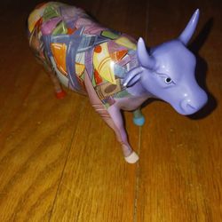 Nice Cows On Parade Collectible 