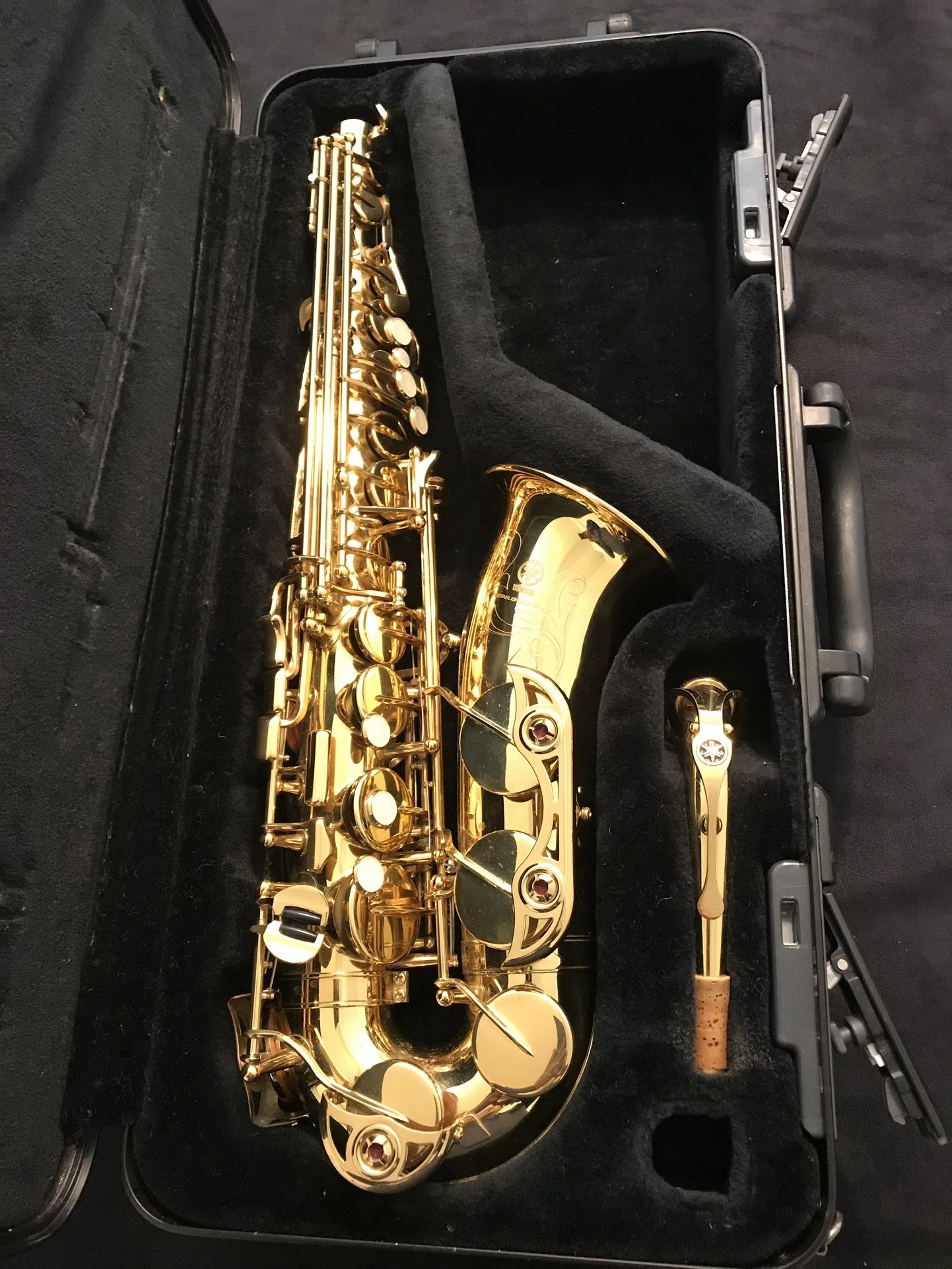 Yamaha Intermediate Alto Saxophone YAS-475