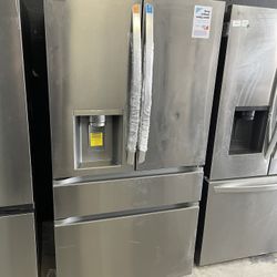 Lg 4 Door Refrigerator With Dual Ice Maker