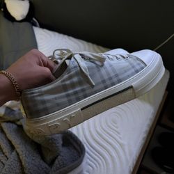 Burberry White Men Size 42