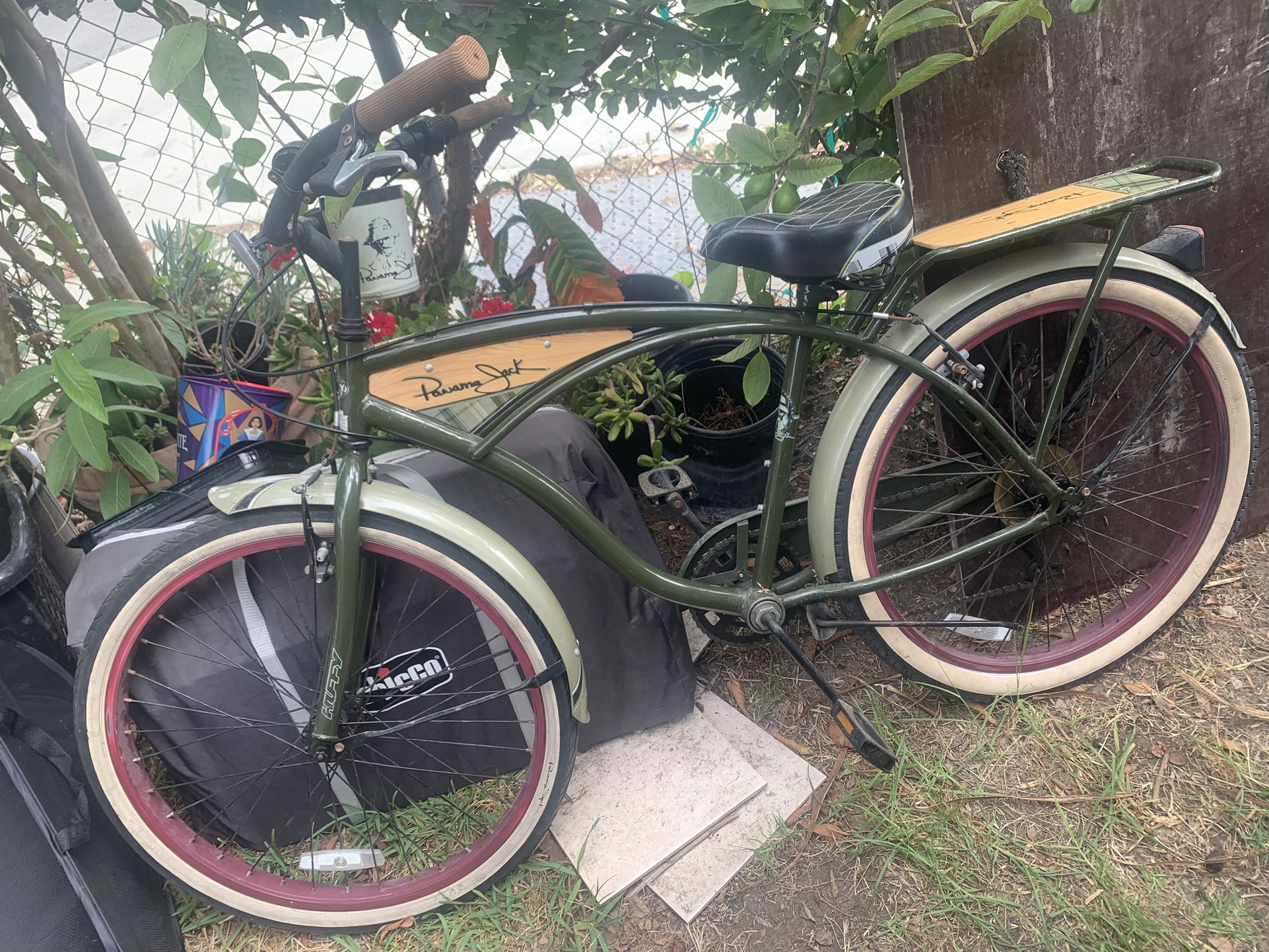 Panama Jack Huffy Beach Cruiser Bike