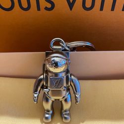 LOUIS VUITTON Astronaut Key Chain, Bag Charm (MP2213)