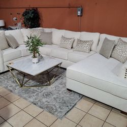 Beautiful 3pc Sectional On Sale 