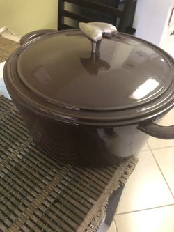 cooking pot