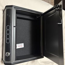 Pistol safe with key/digital lock