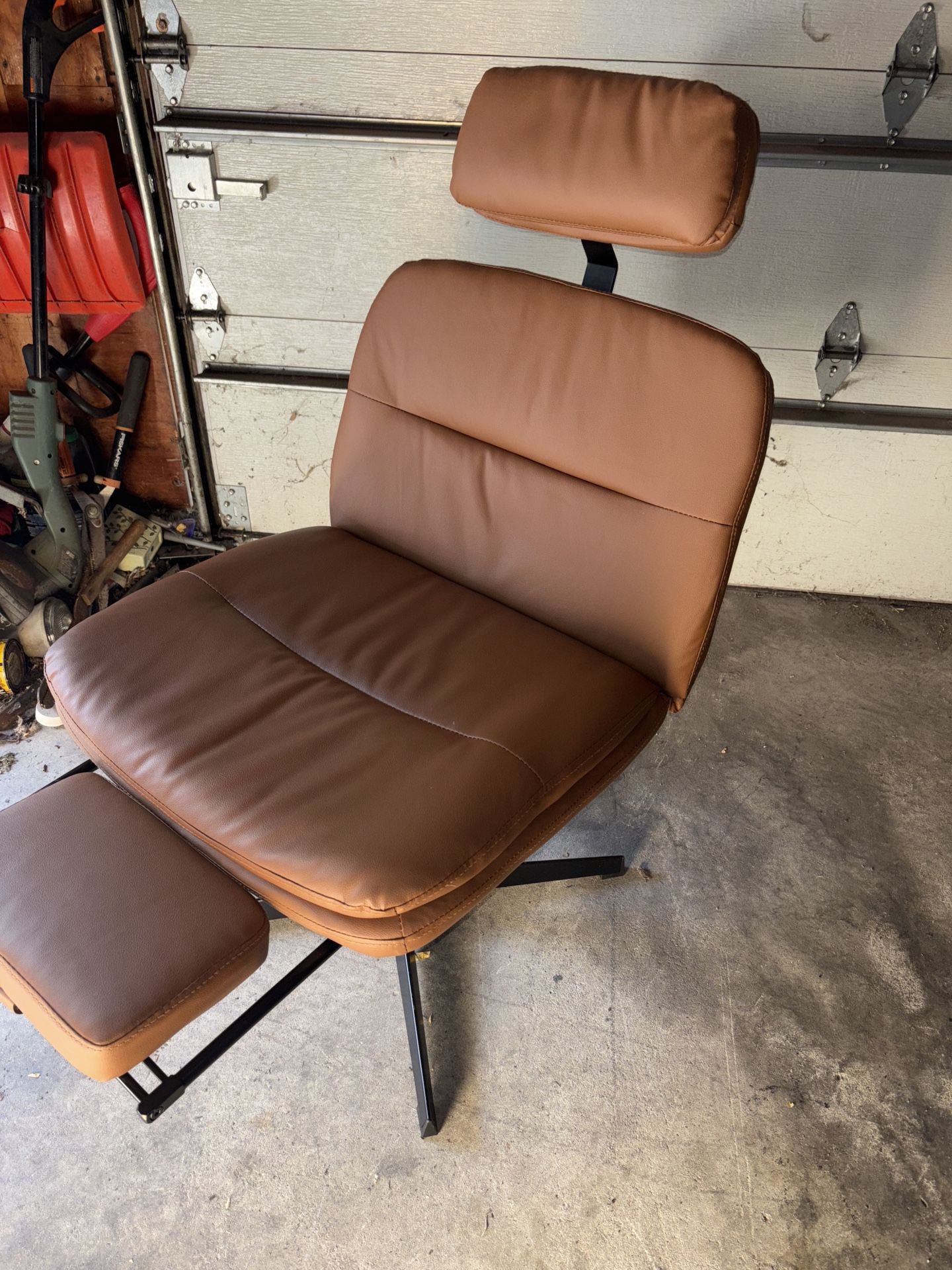 Leather Chair Attached Foot Rest