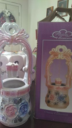 Precious Memories pot with wishing well in original box open box never used make nice Christmas gift