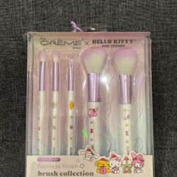 Hello Kitty Brush Set