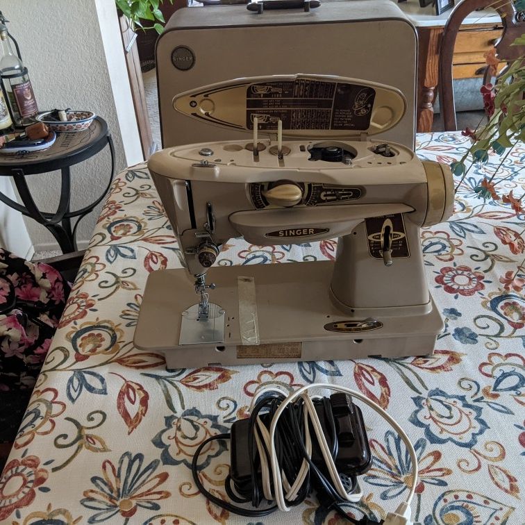 Singer 503a Sewing Machine