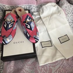 Gucci Sandals 