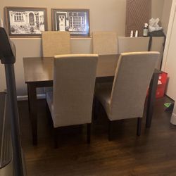 Dining room table set 4 Chairs + Table 150 OBO Has To Go Today