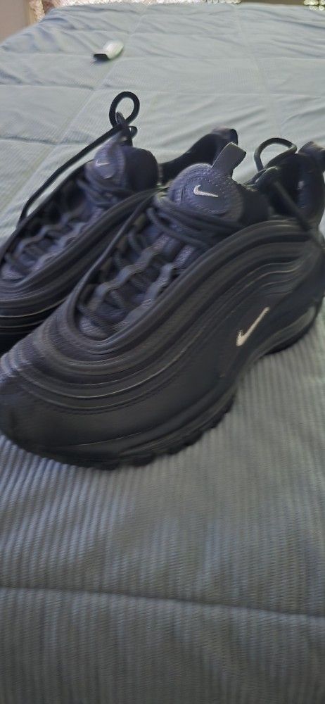 Nike Air Max Men's Size 5.5 Women Size 7