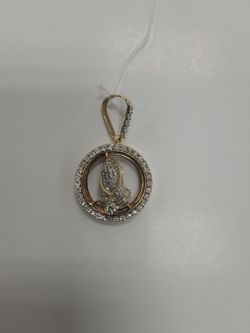 10K 14.1G Holy Hands Pendant With 1 25pt Diamond, 103 Chip Diamonds