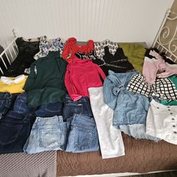 Women Clothes Size Small $20