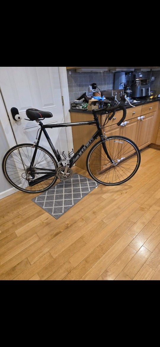 Trek 1000 Alpha Custom Aluminum