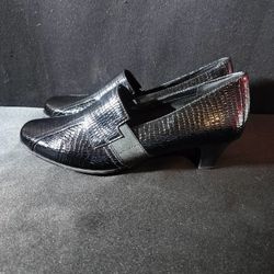 Aravon By New Balance Black Comfort Heels (Size 9)