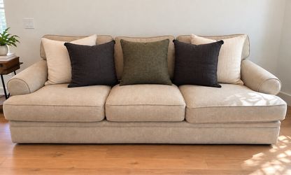 Cindy Crawford Home Sofa & Oversized Chair Set