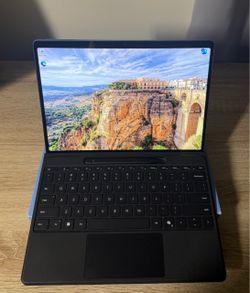 EXCELLENT Surface Pro 11 X Elite OLED 16GB/512GB 2-in-1 w/Microsoft Flex Keyboard + Slim Pen 2 Bundle PC