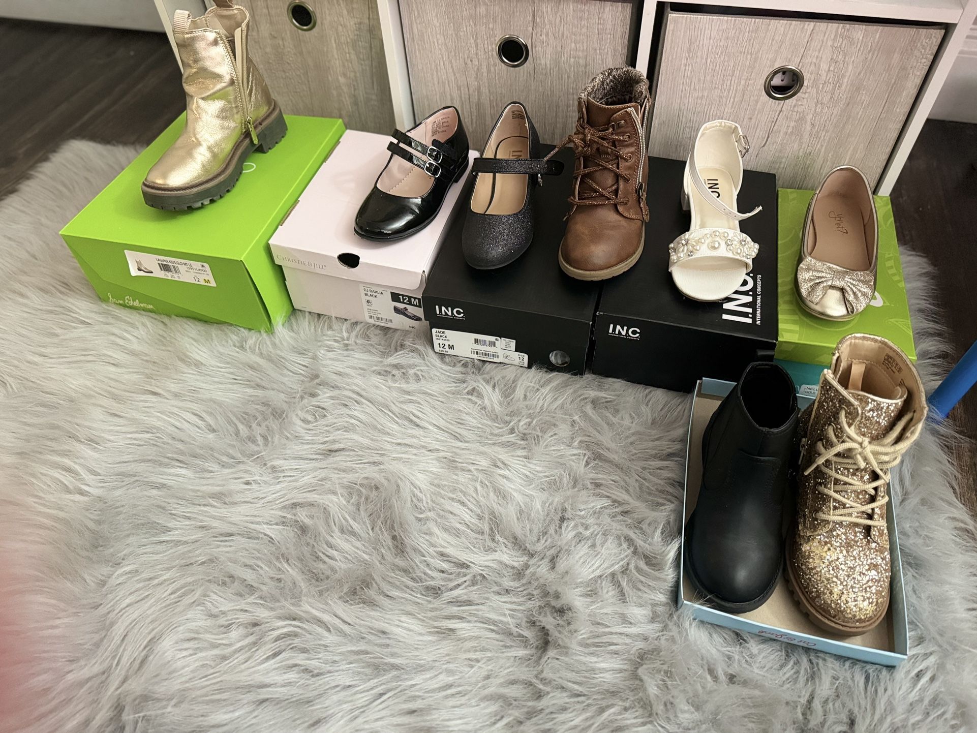 (Size 12)