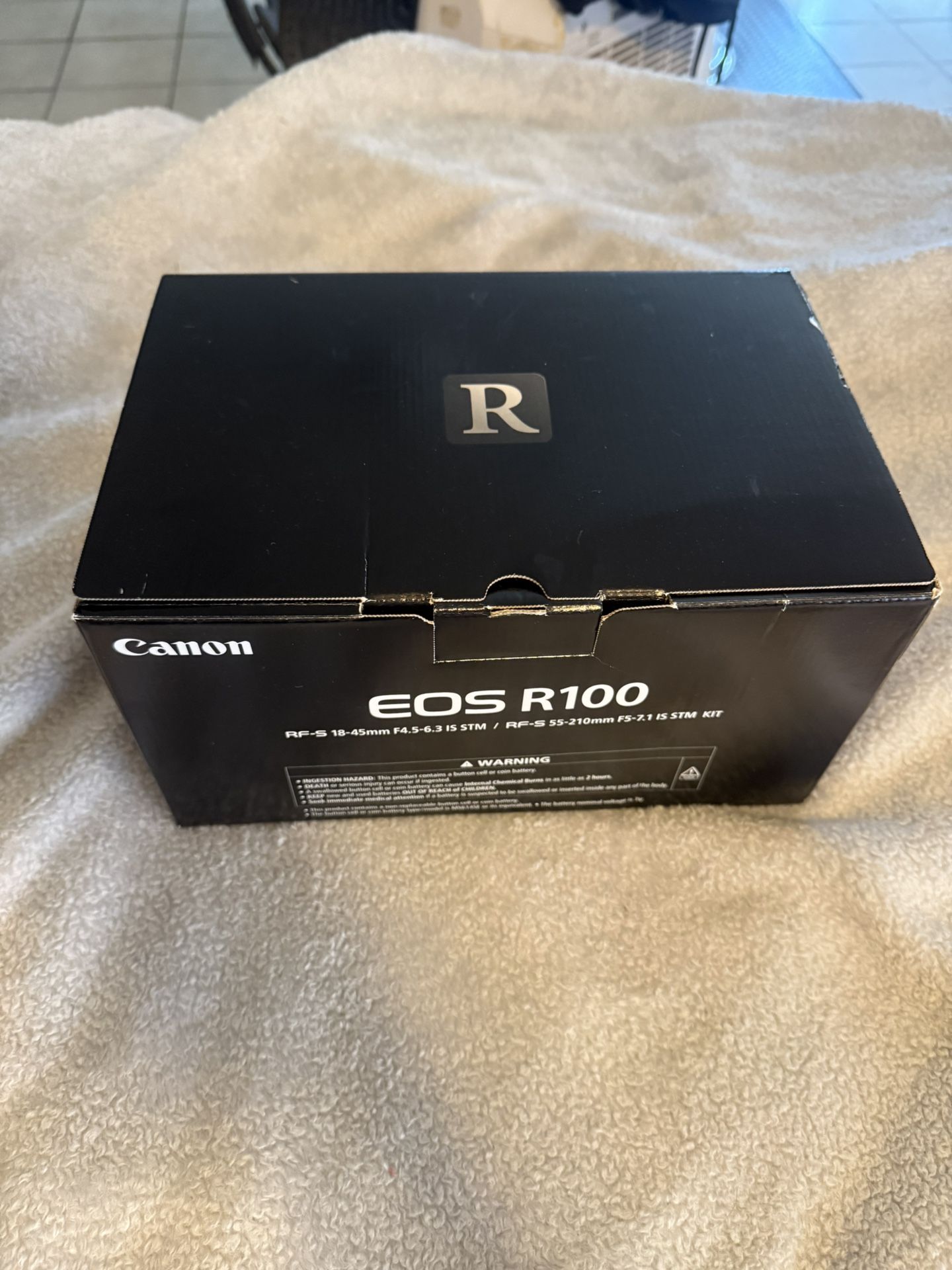 Canon EOS R100 24.1MP Mirrorless Camera Black Kit w/RF-S 18-45mm & RF-S 55-210mm