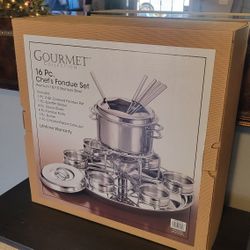 NEW 16 PCS FONDUE SET